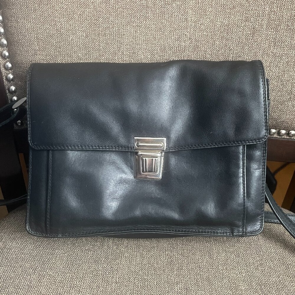 Derek Alexander black leather organizer crossbody shoulder bag